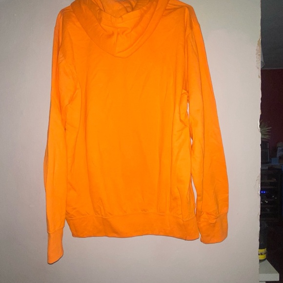 Crooks and Castles Orange Hoodie size L NWT
Super soft! - Picture 10 of 10